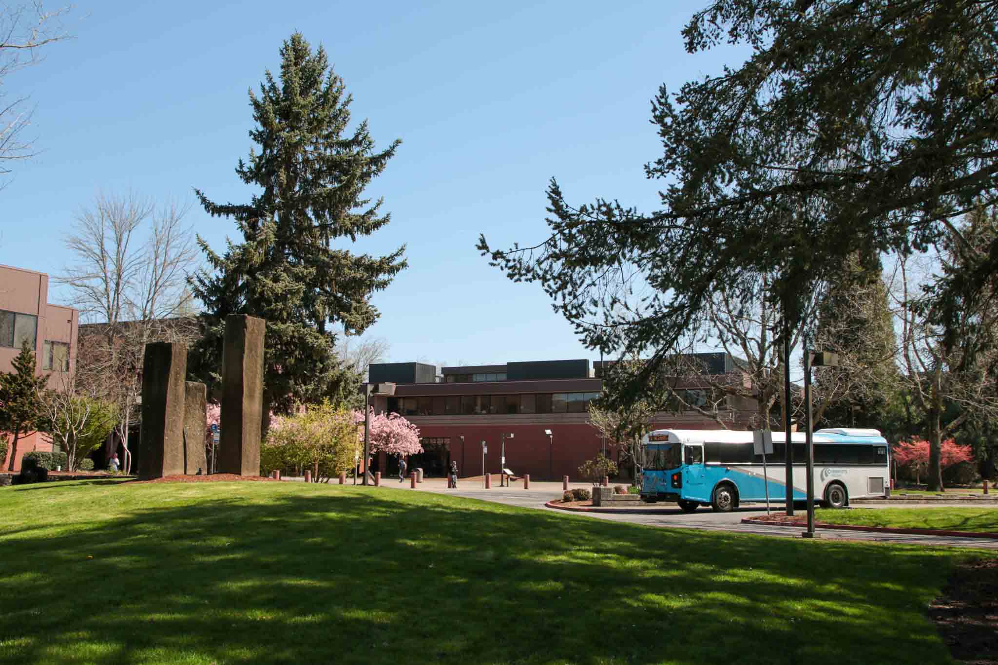 Chemeketa Community College Transit Center with Cherriots bus